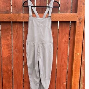 Flylow Women Medium Life Bib 0082-2000 Shark Lavender Lightweight Jumpsuit Bib M